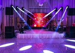  Technical support for events, rental of sound and lighting equipment
